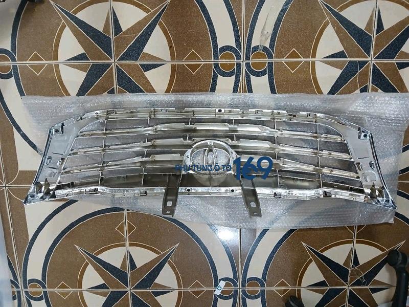 Mặt ga lăng Toyota Hilux Mặt ga lăng Toyota Hilux