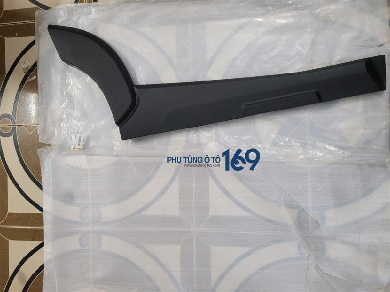 Ốp cánh cửa sau Mitsubishi Xpander