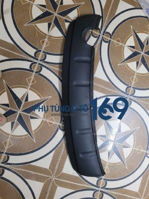 Ốp dưới cản sau Kia Carens