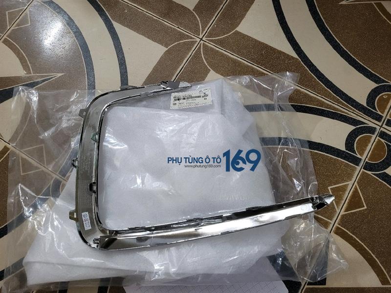 Ốp mạ đèn gầm Kia Sedona