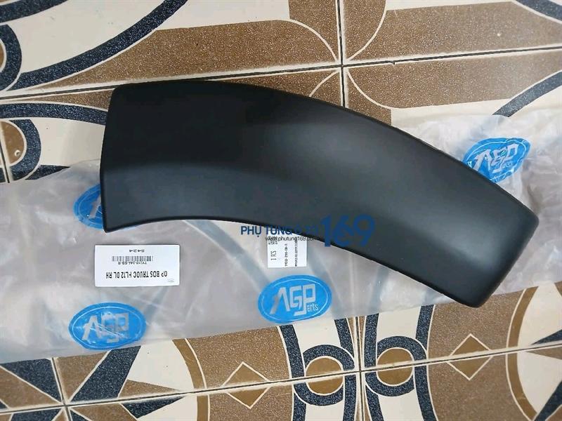 Ốp phồng cản trước Toyota Hilux