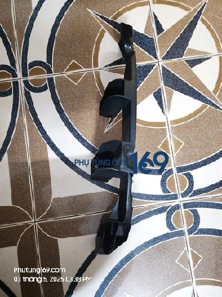 Phe cài đèn pha Mazda Bt50 Phe cài đèn pha Mazda Bt50