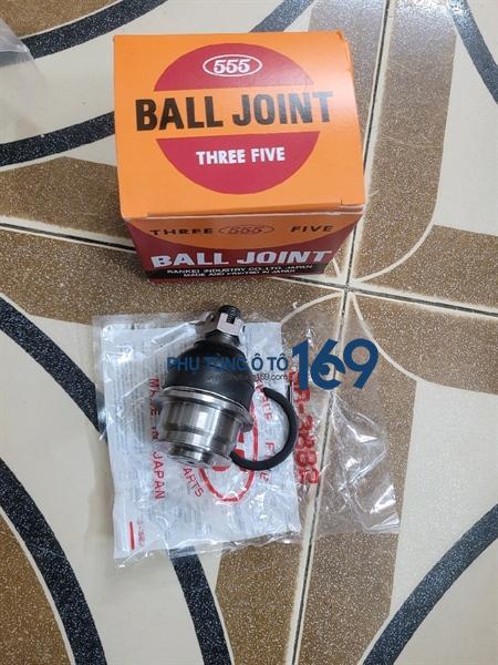 Rotuyn đứng trên Toyota Fortuner