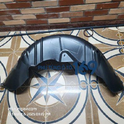 Lòng dè chắn bùn sau Hyundai Santafe