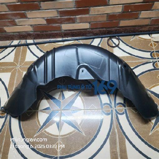 Lòng dè chắn bùn sau Hyundai Santafe