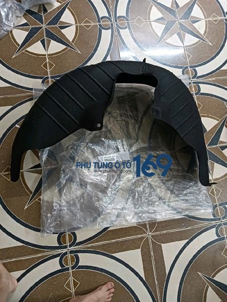 Ốp cánh cửa sau Hyundai Santafe