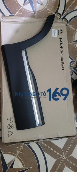 Ốp cánh cửa sau Hyundai Santafe Ốp cánh cửa sau Hyundai Santafe