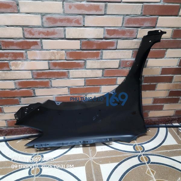 Tai xe lái Toyota Fortuner