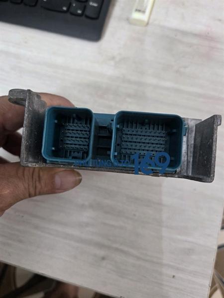 Hộp điều khiển túi khí Carens