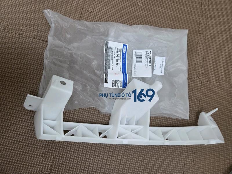 Phe cài đèn pha Everest