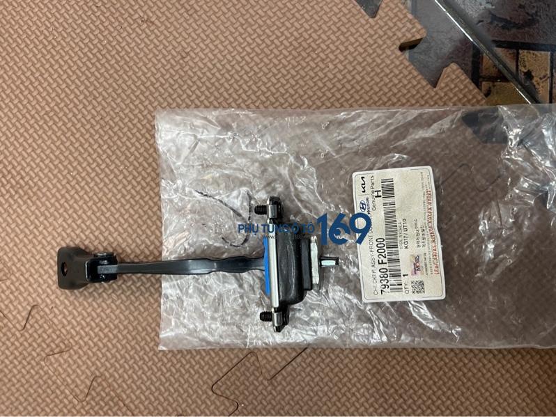 Hạn chế cánh cửa trước lái Hyundai Elantra Hạn chế cánh cửa trước lái Elantra