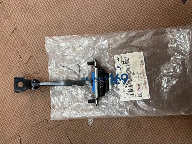 Hạn chế cánh cửa trước lái Elantra Hạn chế cánh cửa trước lái Elantra