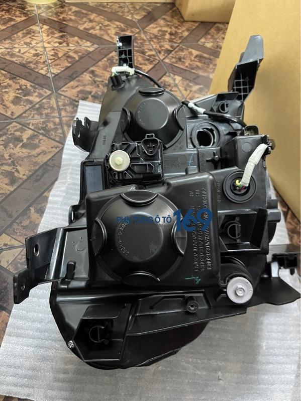 Đèn pha Ford Ranger Wildtrak ..