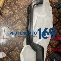 Ốp ba đờ sốc trước Ford Ranger Wildtrak