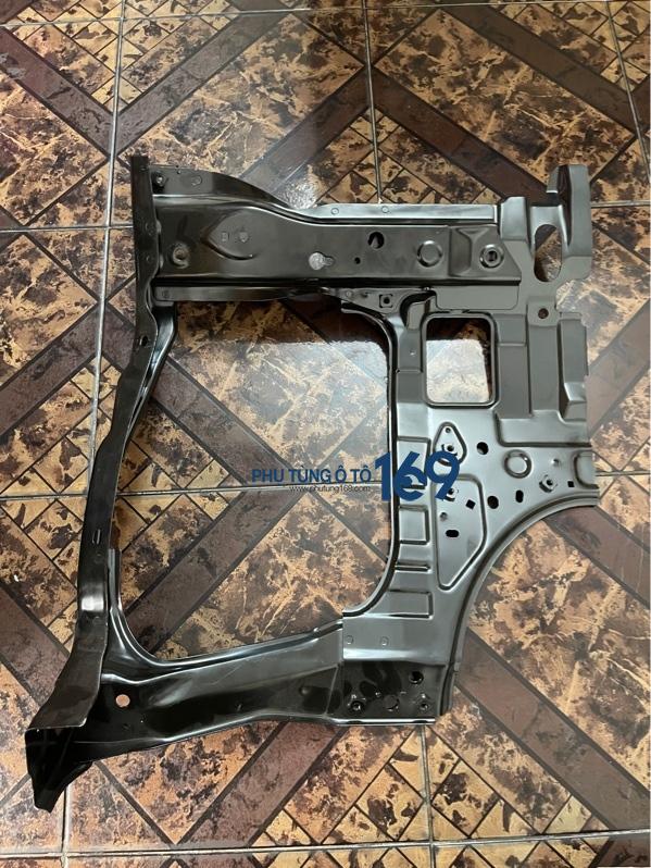 Xương đèn pha lái Toyota Fortuner Xương đèn pha lái Toyota Fortuner