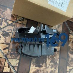 Cụm khóa ngậm cửa sau bên trái BT-50 2012