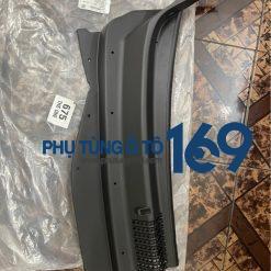 Ốp chân kính chắn gió Chevrolet Captiva
