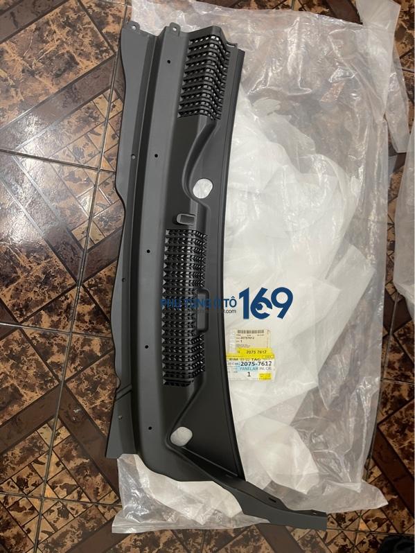 Ốp chân kính chắn gió Chevrolet Captiva Ốp chân kính chắn gió Chevrolet Captiva