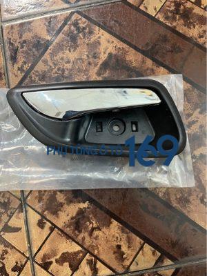 Tay mở cửa trong Chevrolet Cruze