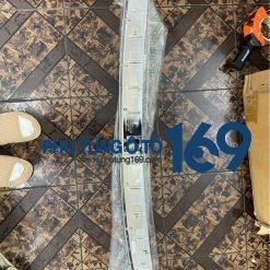 Nẹp giữa cản sau Peugeot 5008