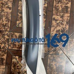 Ốp ba đờ xốc trước Focus