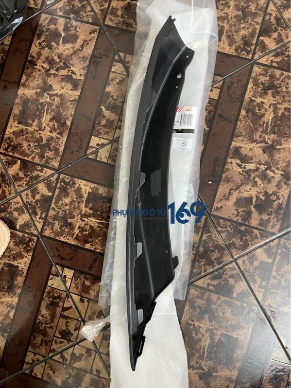 Ốp ba đờ xốc trước Focus Ốp ba đờ xốc trước Focus