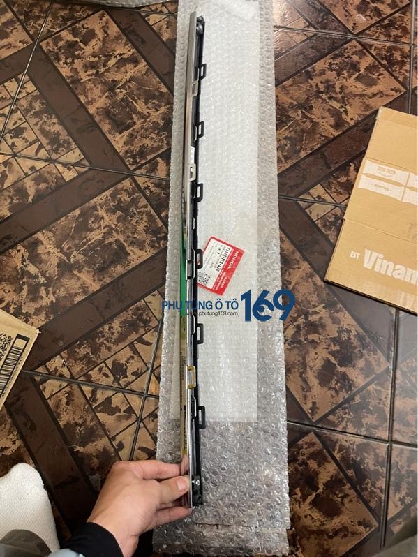Ốp viền cản trước giữa (dưới) CR-V Ốp viền cản trước giữa (dưới) CR-V
